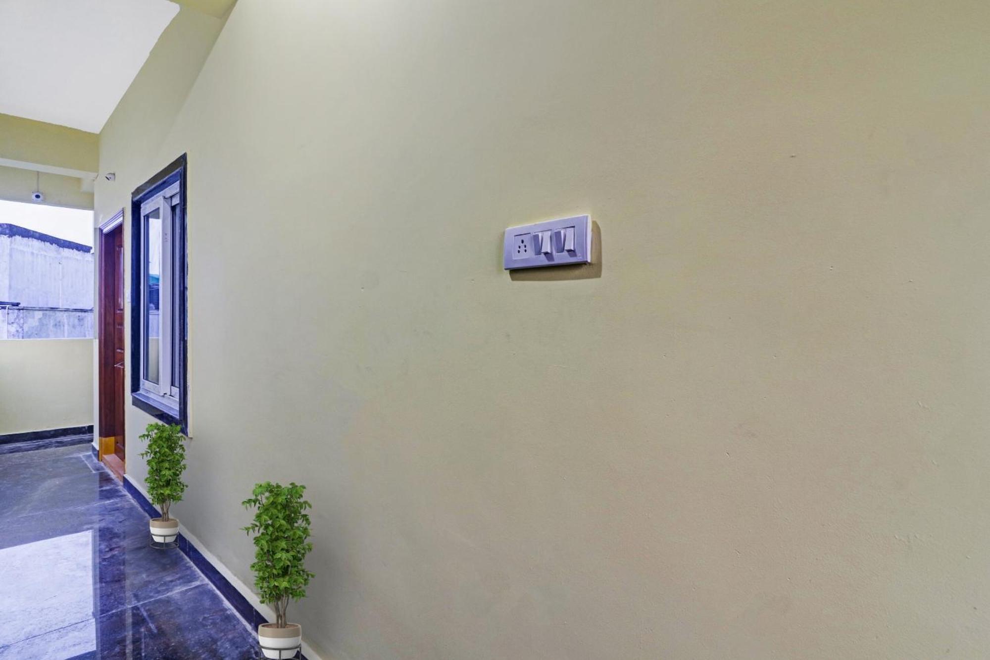 Hotel O Hanuma Residency Sururnagar Exterior foto