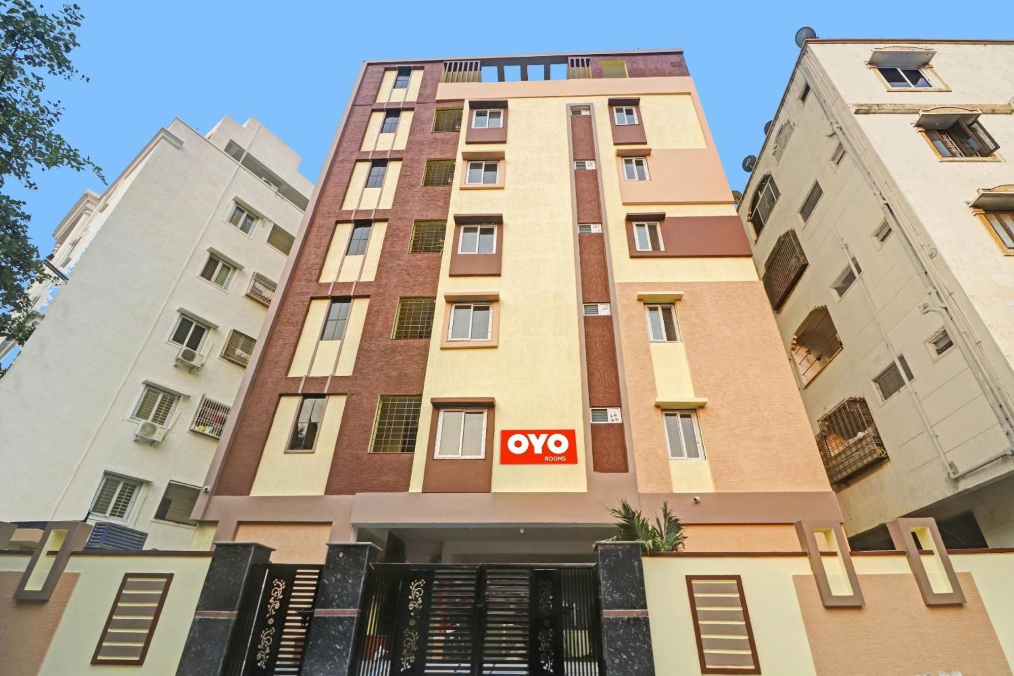 Hotel O Hanuma Residency Sururnagar Exterior foto